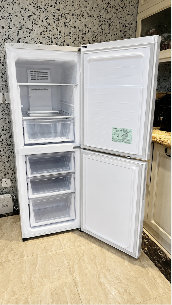 Tủ cấp đông Mitsubishi MF-U22K-W dung tích 218L